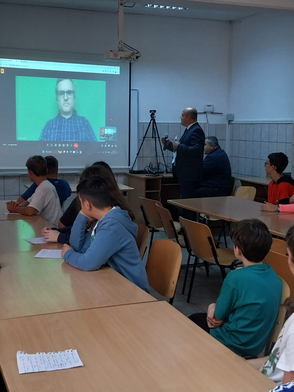 Intalnire cu fizicianul Cristian Presura