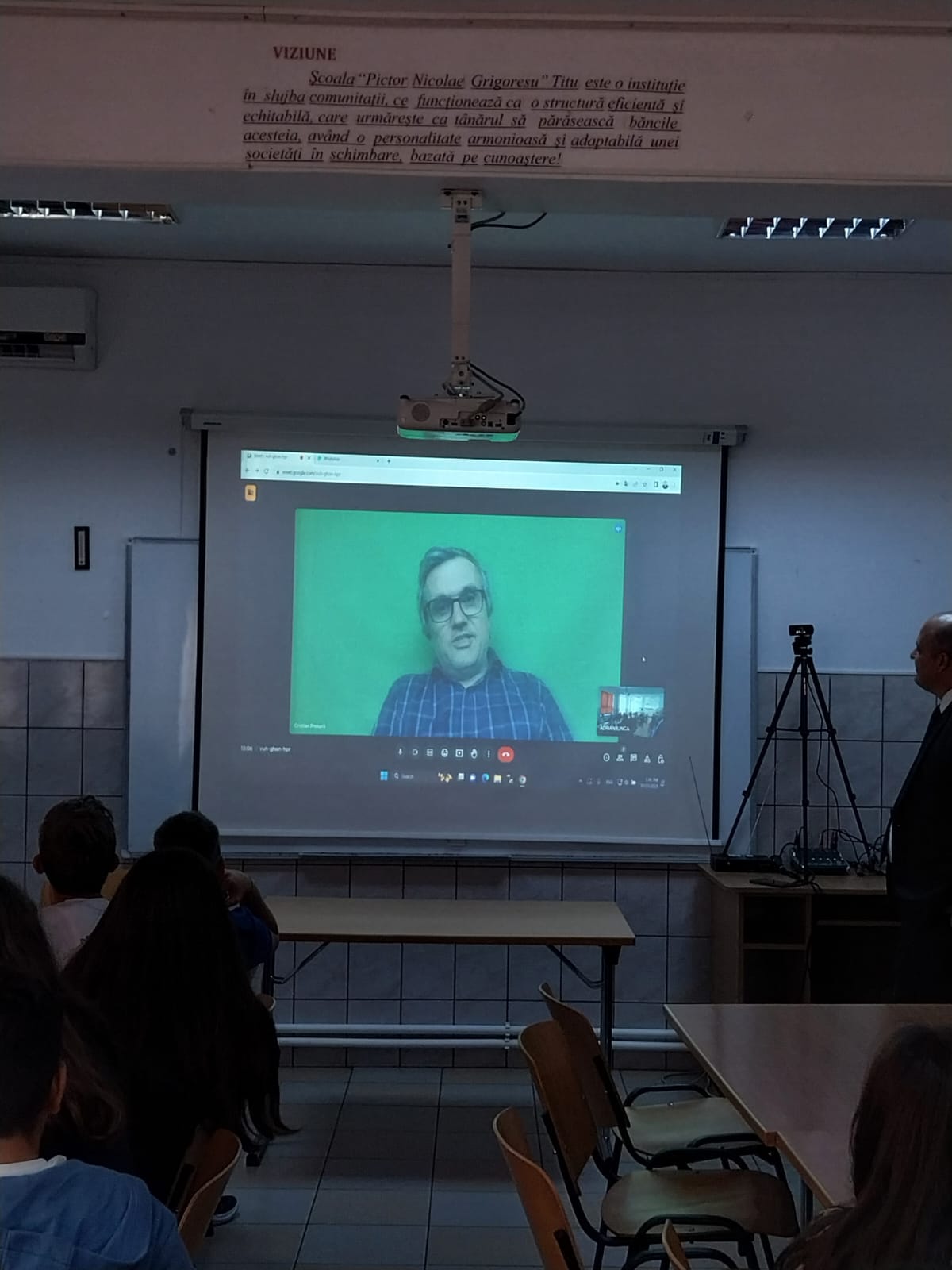 Intalnire cu fizicianul Cristian Presura